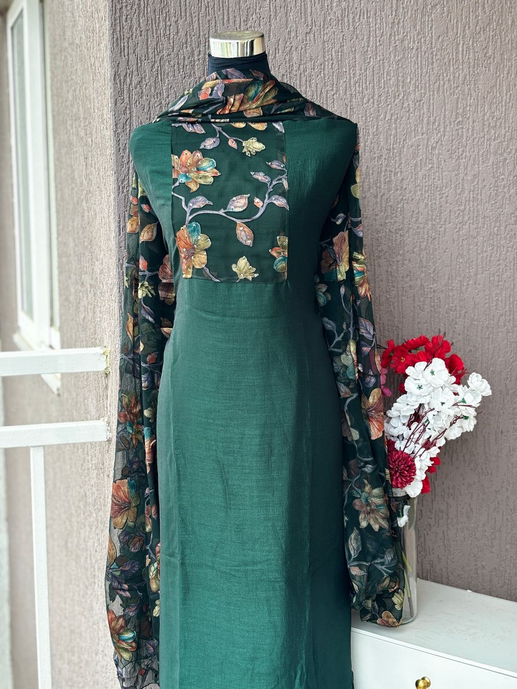 Vichitra Silk 3-Piece Unstitched Dress Material Set | Weavers Collection