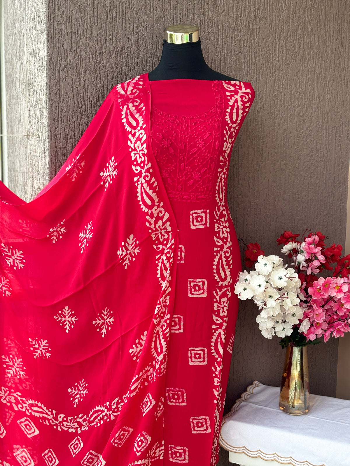 Georgette 3-Piece Unstitched Dress Material Set | Weavers Collections