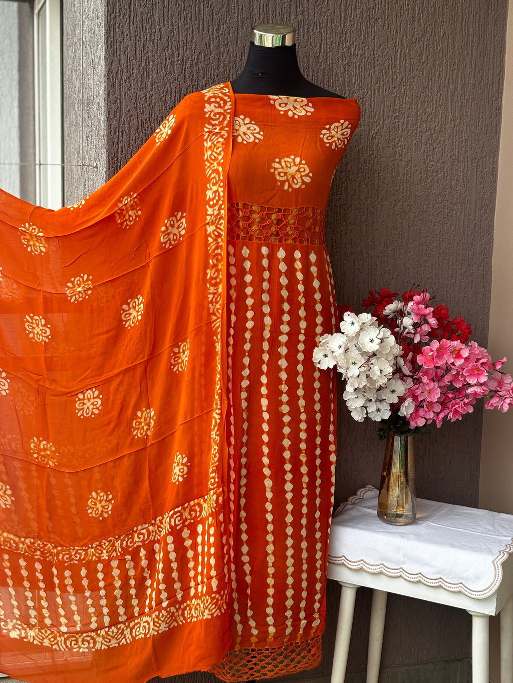 Georgette 3-Piece Unstitched Dress Material Set | Weavers Collections
